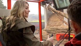 Stallgeflüster Hackmaschine