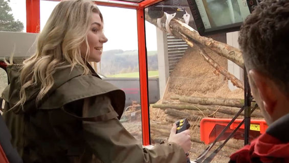 Stallgeflüster Hackmaschine