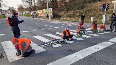 111 Klimakleber Frühverkehr