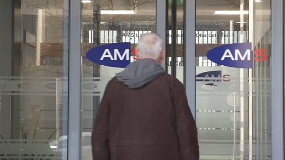 111 Arbeitslose Dezember